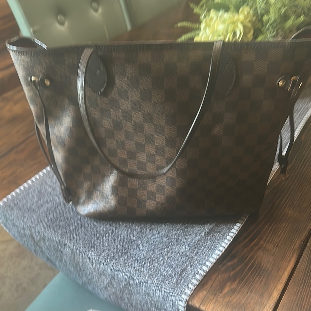 Louis Vuitton Neverfull